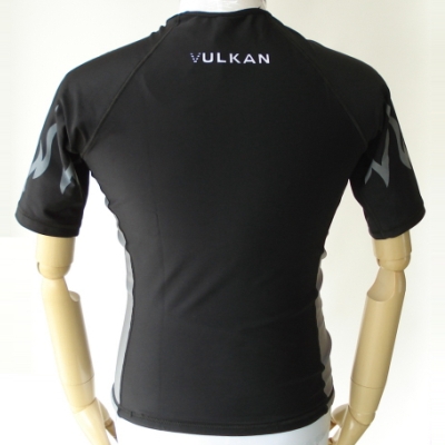 ＶＵＬＫＡＮ  ショートラッシュガード